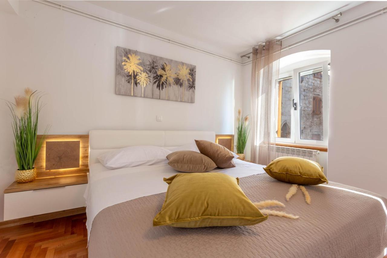 Deluxe Dreamy Room In The Center Of Hvar With Sea View Hvar Town Luaran gambar