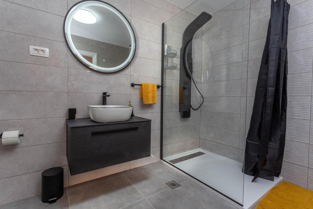 Deluxe Dreamy Room In The Center Of Hvar With Sea View Hvar Town Luaran gambar
