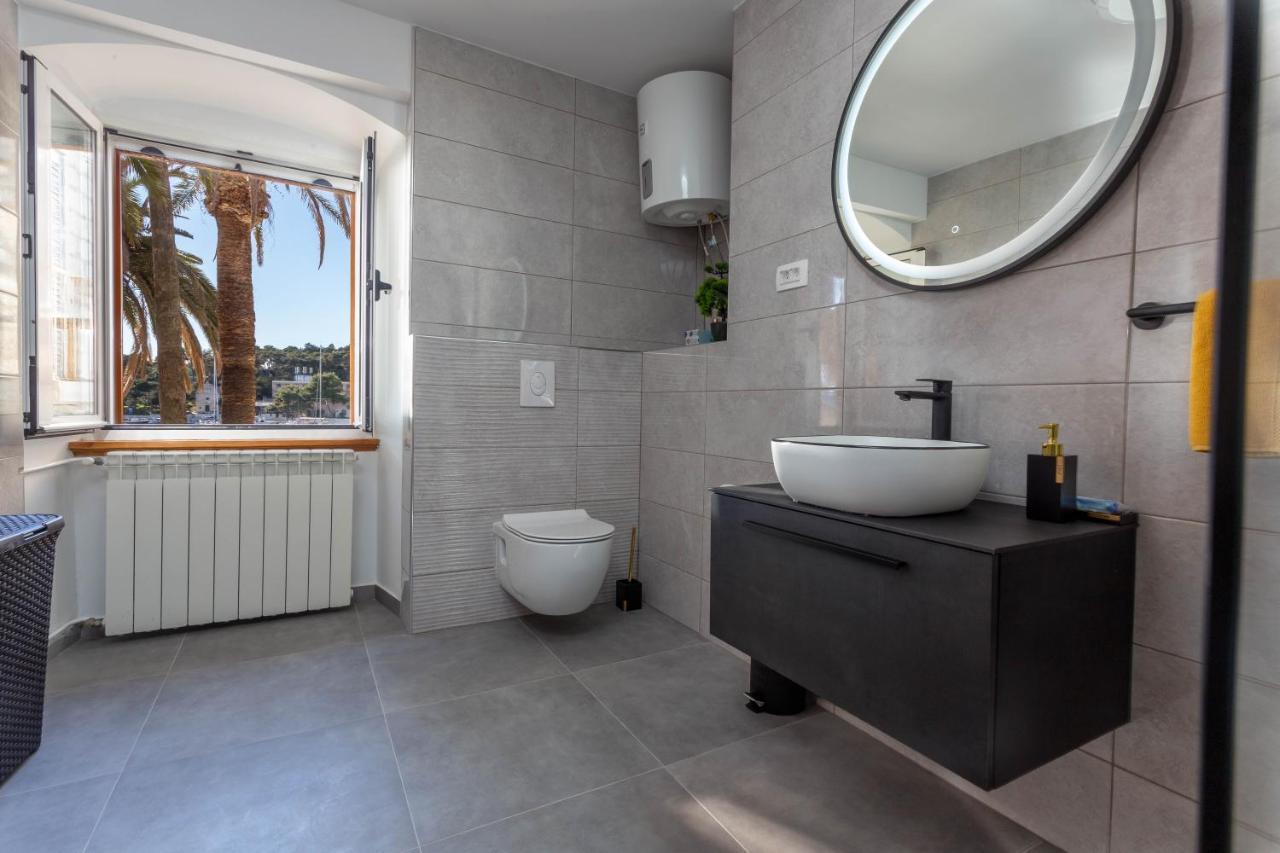 Deluxe Dreamy Room In The Center Of Hvar With Sea View Hvar Town Luaran gambar